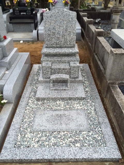 八柱霊園　墓石　洋型スリン